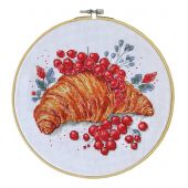 kit ricamo a punto croce - Abris Art - Croissant con ribes rosso
