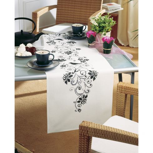Runner - Fiori di Natale da Vervaco - Home Deco - Kit Punto Croce Kit - Casa Cenina