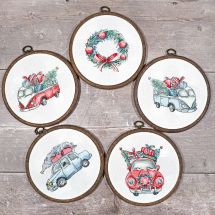 Kit Punto Croce - Letistitch - Auto natalizie retrò - 5 modelli da realizzare