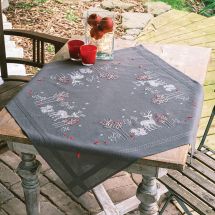 Kit tovaglia da ricamo - Vervaco - Animali della foresta in inverno