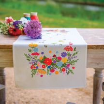 Kit runner da ricamare - Vervaco - Un mondo floreale colorato